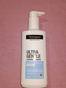 Neutrogena Ultra Gentle Foaming Cleanser