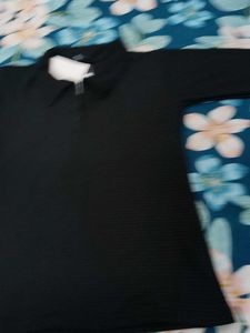 women black collar top