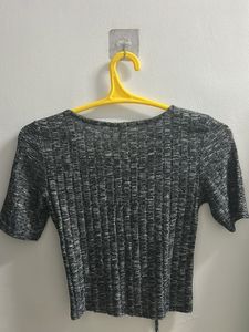 Chic Ribbed Lace-Up Crop Top