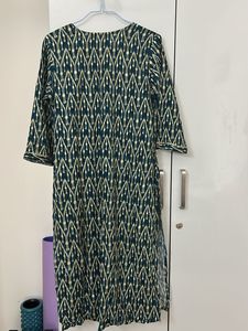 Elegant Green Kurta with Gold Print