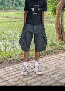 Black Multi-Pocket Bermuda Cargo Shorts | Y2K / St