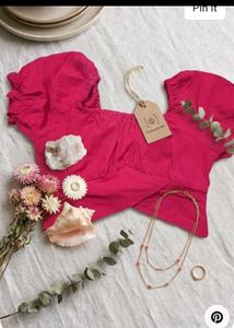 Women's Cropped Sweatshirt