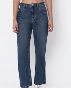 Women's High-Waisted Straight Leg Jeans