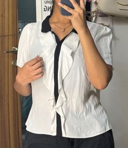 Chic Ruffle White shirt