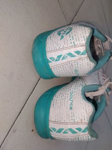 Nivia Cricket Shoes