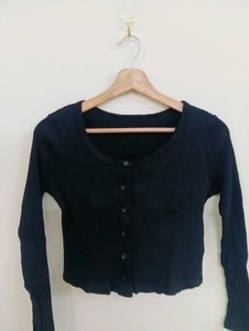 Black Button-Up Cropped Cardigan