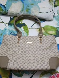 handbags used no returns bags are use