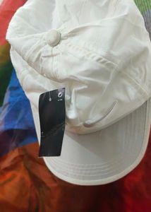 White Nike Baseball Cap