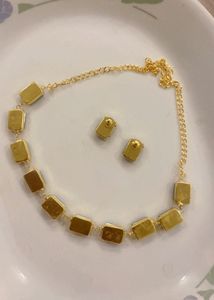 New Elegant Emerald Necklace &amp; Earring Set