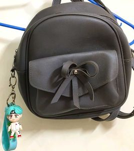 Cute Backpack &amp; K-pop Keychain!!🩶