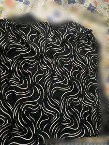 Stylish Black &amp; White Swirl Print Top
