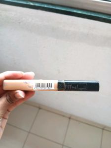 Maybelline Fit Me! Concealer Shade (30 Honey)