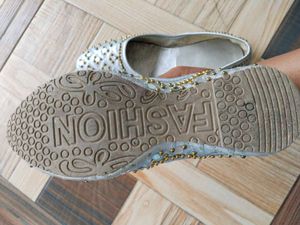 🥿✨Embellished Sliver Juttis
