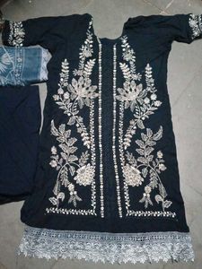 Embroidered navy blue Kurta Set with Dupatta