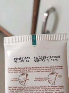 Himalaya Orange Face Scrub &amp; Derma Roller