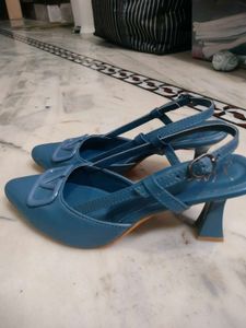 Stylish Blue Slingback Heels