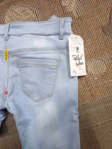 30 Size Skinny Jeans (F-70)