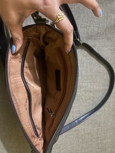 Chic Black Crossbody Bag
