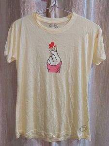 Cute Heart Finger Graphic T-Shirt