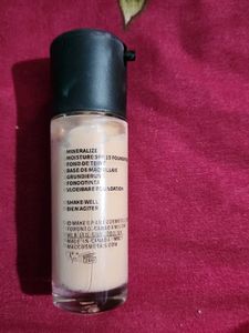 🇦🇪MAC foundation spf15