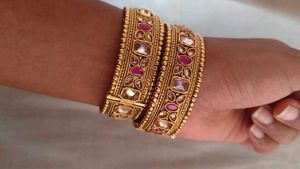 Rajwadi Bangle pech wala  ( pure copper )