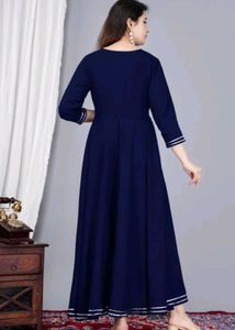 Elegant Navy Blue Embroidered Kurta