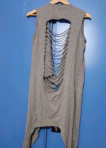 Sleeveless Gray Cut-Out Shrug