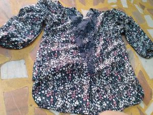 Floral Print V-Neck Puff Sleeve Top