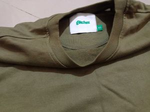 New with tag Olive "printed" Sweatshirt