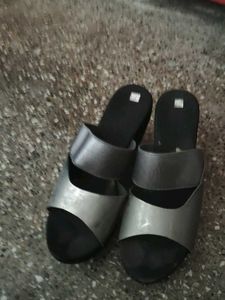 Stylish Metallic Wedge Sandals