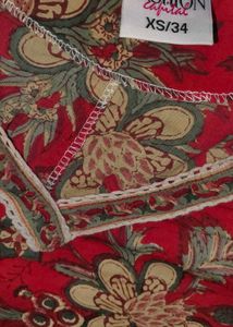red floral kurti