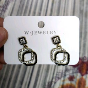 Square drop earrings