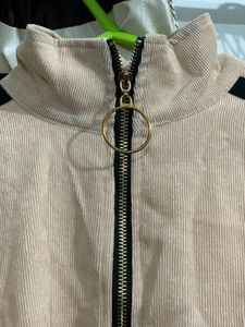 Full Neck Half Sweatshirt