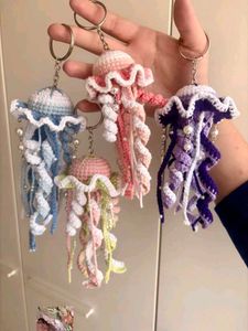 Crocheted Jellyfish keychain(1 piece)