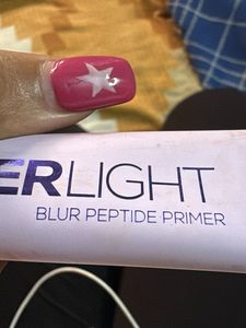 NYKAA BLURRING PRIMER