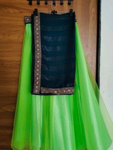 Green Lehnga 18m flyer navratr, blouse pcs