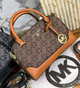 LATEST MICHAEL KORS PREMIUM SLING @SALE