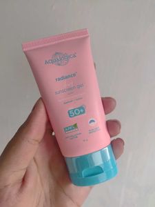Aqualogica Radiance+ Dewy Sunscreen Gel