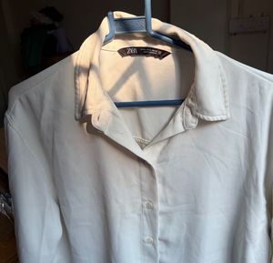 🌟🤍White classic Crop Shirt