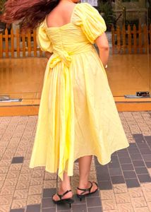 Chic Butter Yellow Puff Sleeve Midi Dress