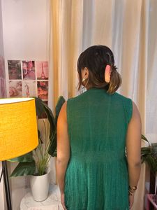 Green  Sleeveless shrug