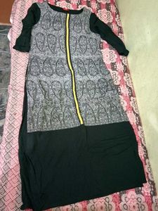 Stylish Black Paisley Print Kurta