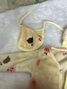Cute Baby Clothes Set for winters