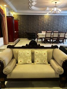 Decorative Daisy Pillow Cover-2