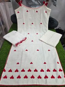 White Kurta Set with Red Heart Print
