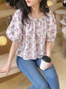New with tag Korean Floral Puff Sleeve Top