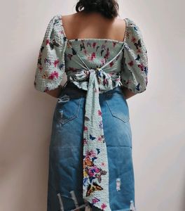 Puffer Sleeve Top