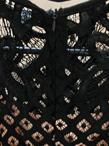 Elegant Black Lace Sheath Dress