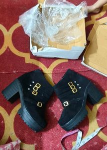 Chic Black Heeled Ankle Boots