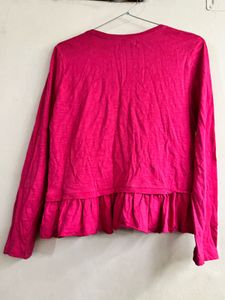 pink top
